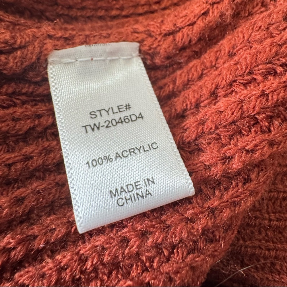 ZENANA CROPPED SWEATER SIZE XL - Picture 4 of 7